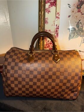 Louis Vuitton Speedy 35